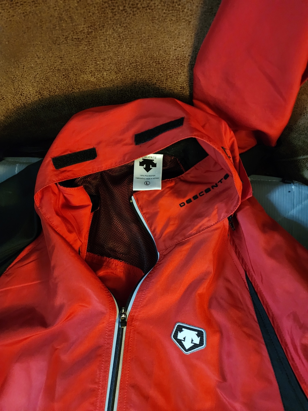 Descente Red Performance Zip Jacket with Black Trim - Picture 6 of 13